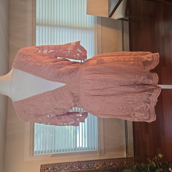 Embroidered Lace Overlay Plunge V Neck Romper Shorts Pink Womens Size Small - Picture 3 of 13